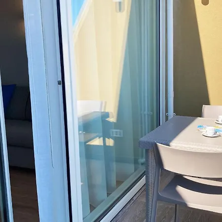 Fronte Mare - Argonautivacanze アパート *